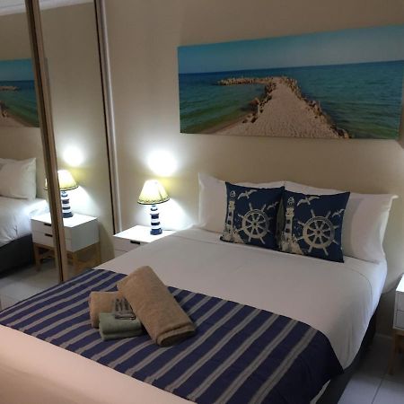 Hervey Bay Colonial Lodge Torquay Экстерьер фото