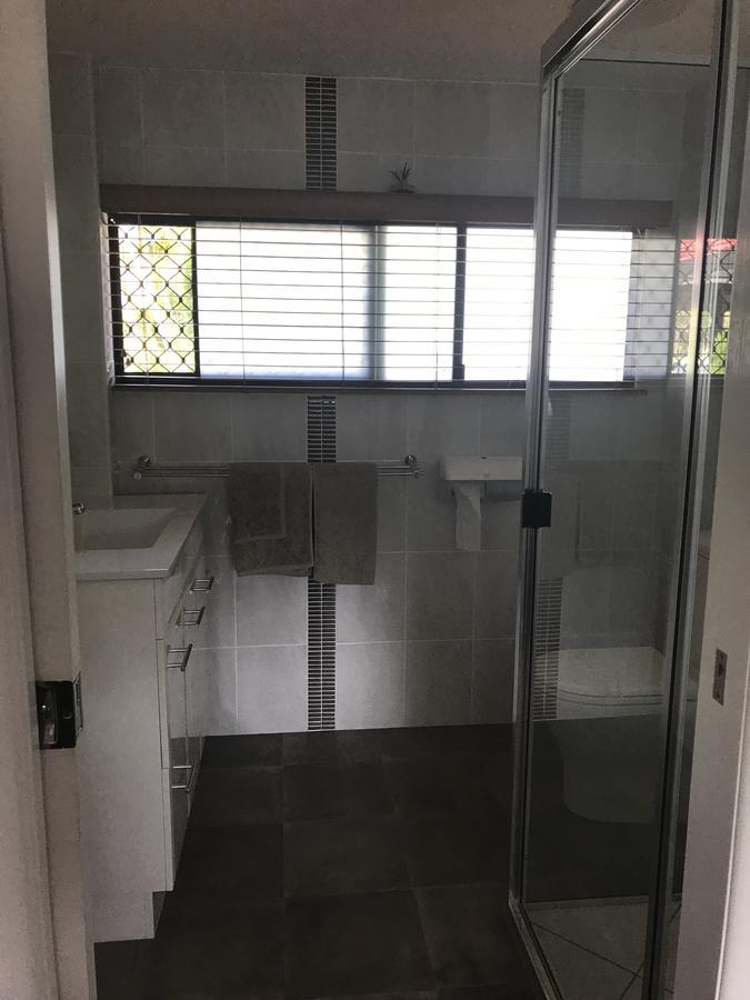 Hervey Bay Colonial Lodge Torquay Экстерьер фото