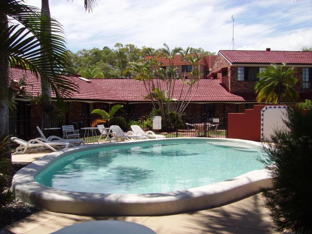 Hervey Bay Colonial Lodge Torquay Экстерьер фото